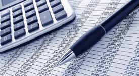 calcolatrice e penna